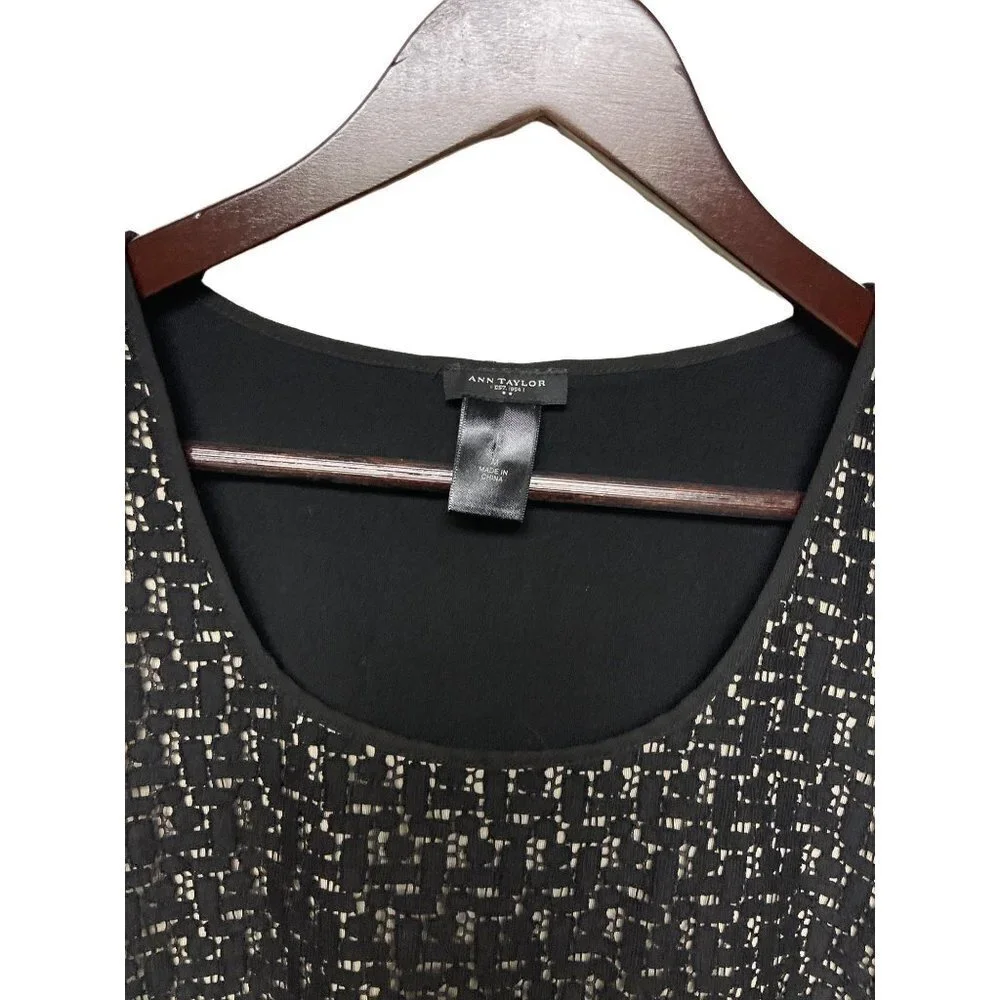 Ann Taylor Black Crochet Overlay Sleeveless Tank Top Shirt Women's Size Medium - Picture 2 of 7